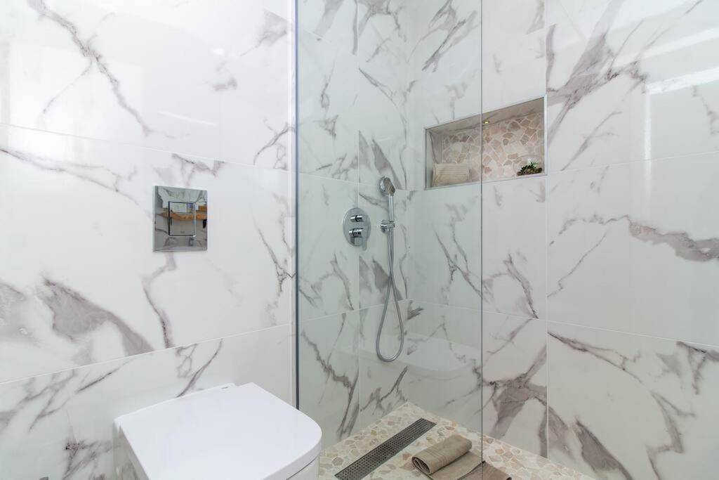 Gyula Old Town Apartment البوفيرا المظهر الخارجي الصورة